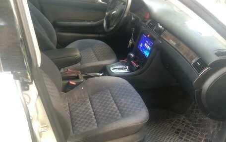 Audi A6, 1998 год, 550 000 рублей, 4 фотография