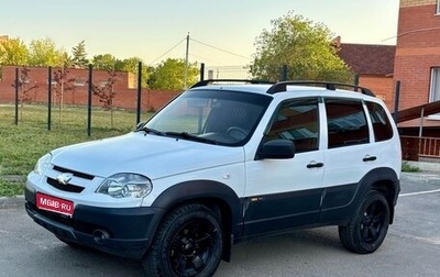 Chevrolet Niva I рестайлинг, 2017 год, 698 000 рублей, 1 фотография