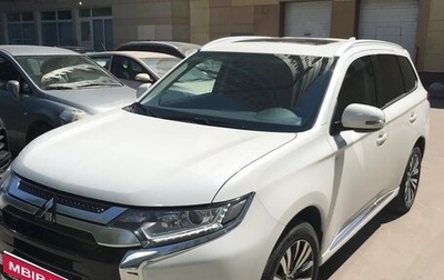 Mitsubishi Outlander III рестайлинг 3, 2022 год, 2 620 000 рублей, 1 фотография