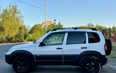 Chevrolet Niva I рестайлинг, 2017 год, 698 000 рублей, 7 фотография