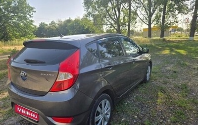 Hyundai Solaris II рестайлинг, 2011 год, 920 000 рублей, 1 фотография