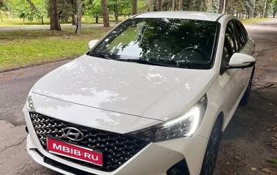 Hyundai Solaris II рестайлинг, 2021 год, 1 800 000 рублей, 1 фотография