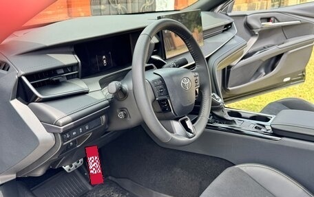 Toyota Camry, 2025 год, 4 300 000 рублей, 4 фотография