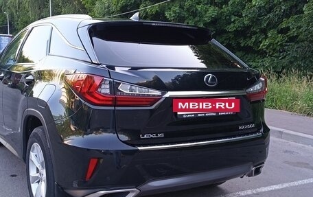 Lexus RX IV рестайлинг, 2017 год, 3 880 000 рублей, 2 фотография