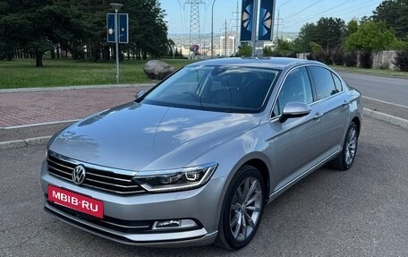 Volkswagen Passat B8 рестайлинг, 2016 год, 1 990 000 рублей, 2 фотография