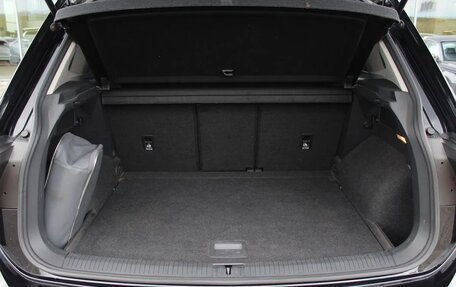 Volkswagen Tiguan II, 2018 год, 2 000 200 рублей, 8 фотография