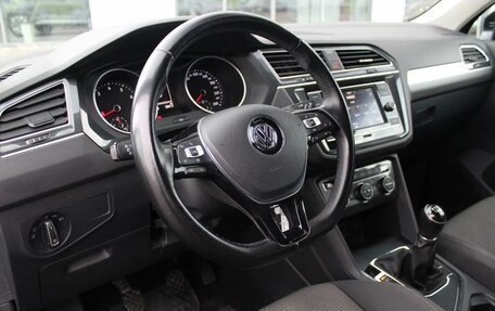 Volkswagen Tiguan II, 2018 год, 2 000 200 рублей, 7 фотография
