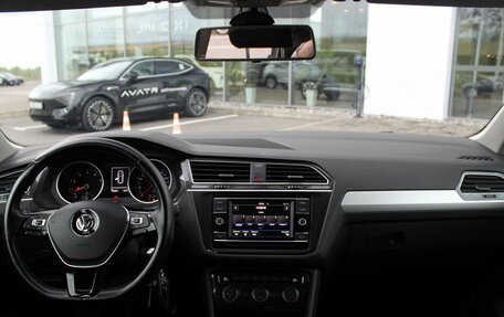 Volkswagen Tiguan II, 2018 год, 2 000 200 рублей, 10 фотография