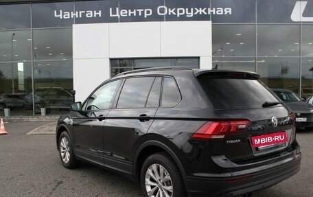 Volkswagen Tiguan II, 2018 год, 2 000 200 рублей, 6 фотография