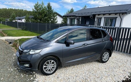 Honda Fit III, 2018 год, 1 250 000 рублей, 3 фотография
