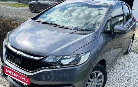 Honda Fit III, 2018 год, 1 250 000 рублей, 5 фотография