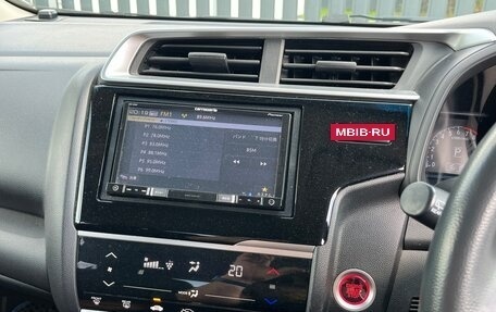 Honda Fit III, 2018 год, 1 250 000 рублей, 12 фотография