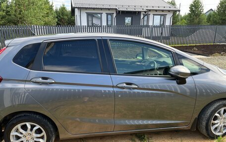 Honda Fit III, 2018 год, 1 250 000 рублей, 18 фотография