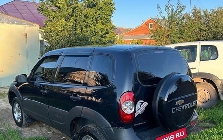 Chevrolet Niva I рестайлинг, 2010 год, 450 000 рублей, 2 фотография