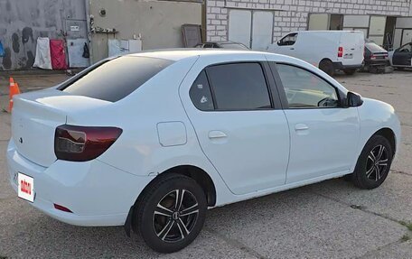 Renault Logan II, 2014 год, 900 000 рублей, 7 фотография