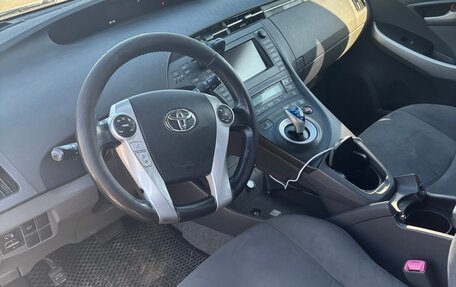 Toyota Prius, 2009 год, 999 999 рублей, 5 фотография