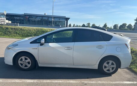 Toyota Prius, 2009 год, 999 999 рублей, 4 фотография