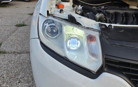 Renault Logan II, 2014 год, 900 000 рублей, 17 фотография