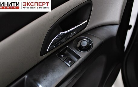 Chevrolet Cruze II, 2011 год, 599 900 рублей, 11 фотография