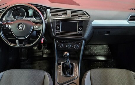 Volkswagen Tiguan II, 2017 год, 1 690 000 рублей, 9 фотография