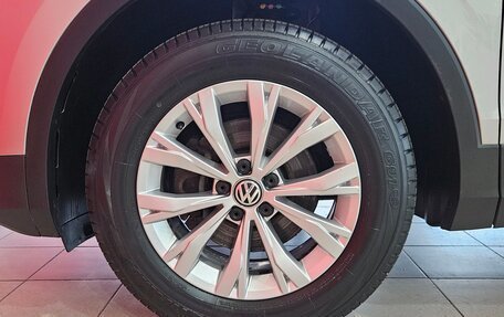 Volkswagen Tiguan II, 2017 год, 1 690 000 рублей, 20 фотография