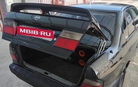 Nissan Primera II рестайлинг, 1991 год, 300 000 рублей, 20 фотография