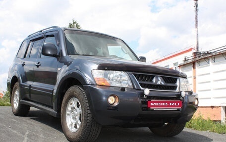 Mitsubishi Pajero III рестайлинг, 2004 год, 1 595 000 рублей, 3 фотография