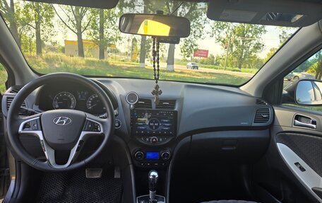 Hyundai Solaris II рестайлинг, 2011 год, 920 000 рублей, 5 фотография