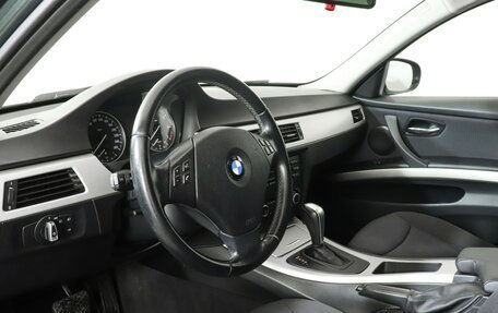 BMW 3 серия, 2010 год, 1 080 000 рублей, 13 фотография