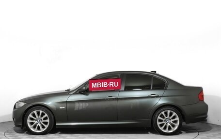 BMW 3 серия, 2010 год, 1 080 000 рублей, 8 фотография