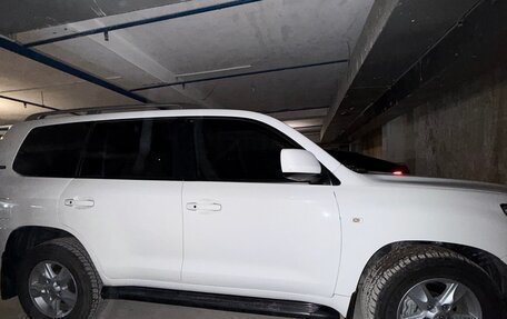 Toyota Land Cruiser 200, 2011 год, 3 400 000 рублей, 4 фотография