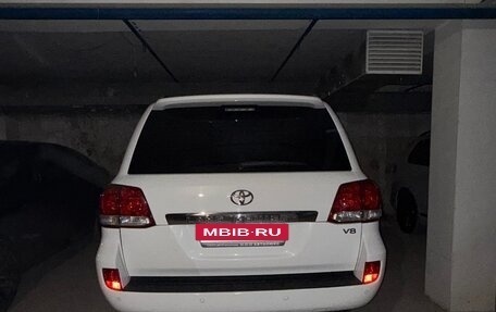 Toyota Land Cruiser 200, 2011 год, 3 400 000 рублей, 3 фотография