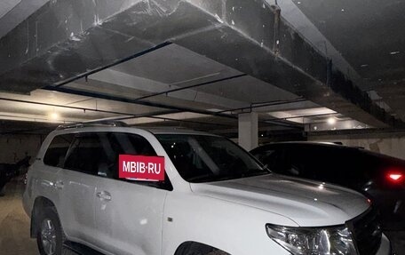 Toyota Land Cruiser 200, 2011 год, 3 400 000 рублей, 2 фотография