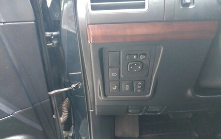 Toyota Land Cruiser Prado 150 рестайлинг 2, 2015 год, 3 399 000 рублей, 13 фотография