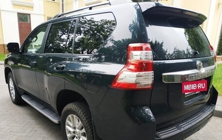 Toyota Land Cruiser Prado 150 рестайлинг 2, 2015 год, 3 399 000 рублей, 8 фотография