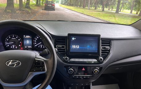 Hyundai Solaris II рестайлинг, 2021 год, 1 800 000 рублей, 11 фотография