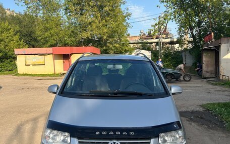 Volkswagen Sharan I рестайлинг, 2005 год, 620 000 рублей, 2 фотография
