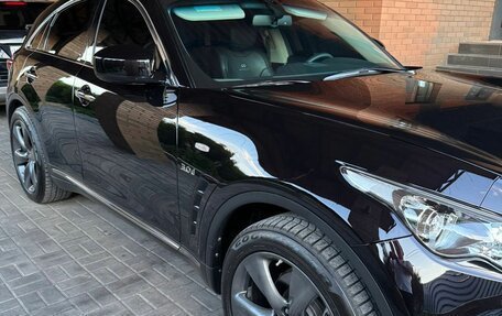 Infiniti QX70, 2014 год, 3 500 000 рублей, 3 фотография