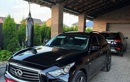 Infiniti QX70, 2014 год, 3 500 000 рублей, 7 фотография