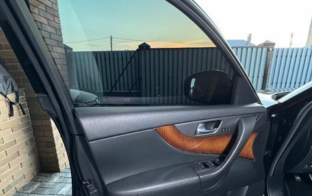 Infiniti QX70, 2014 год, 3 500 000 рублей, 22 фотография