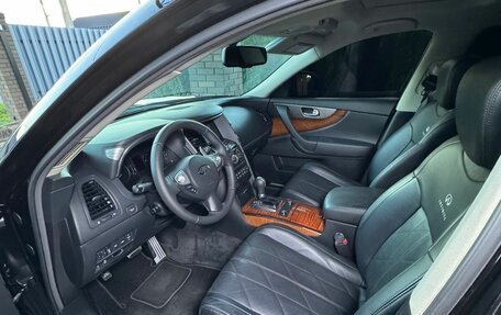 Infiniti QX70, 2014 год, 3 500 000 рублей, 19 фотография