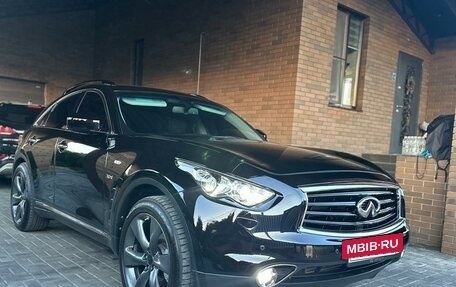 Infiniti QX70, 2014 год, 3 500 000 рублей, 9 фотография