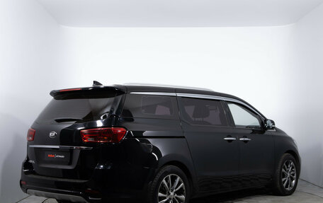KIA Carnival III, 2018 год, 2 870 000 рублей, 4 фотография