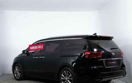KIA Carnival III, 2018 год, 2 870 000 рублей, 6 фотография