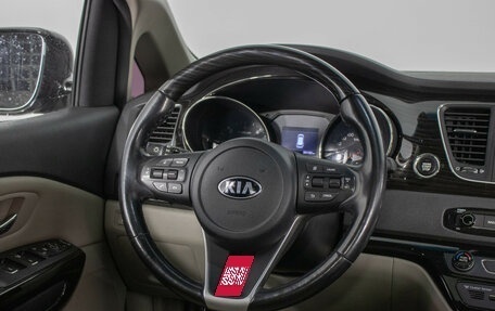 KIA Carnival III, 2018 год, 2 870 000 рублей, 15 фотография
