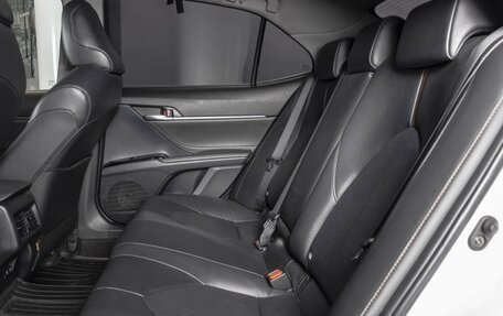Toyota Camry, 2018 год, 2 495 000 рублей, 12 фотография