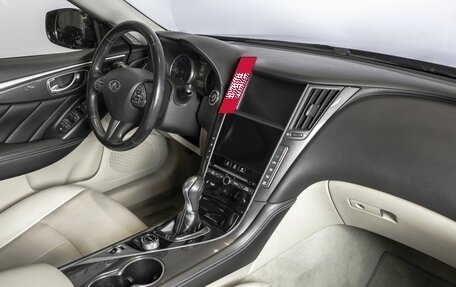 Infiniti Q50 I рестайлинг, 2015 год, 1 847 000 рублей, 4 фотография