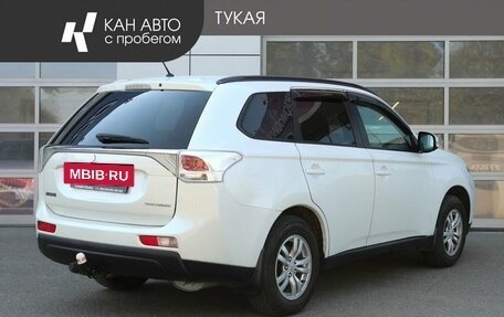 Mitsubishi Outlander III рестайлинг 3, 2013 год, 1 040 000 рублей, 2 фотография
