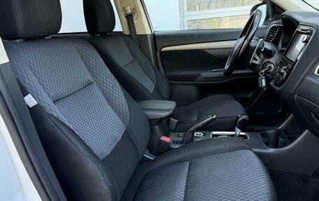 Mitsubishi Outlander III рестайлинг 3, 2013 год, 1 040 000 рублей, 14 фотография