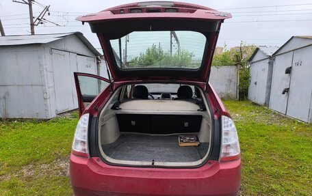Toyota Prius, 2006 год, 600 000 рублей, 9 фотография